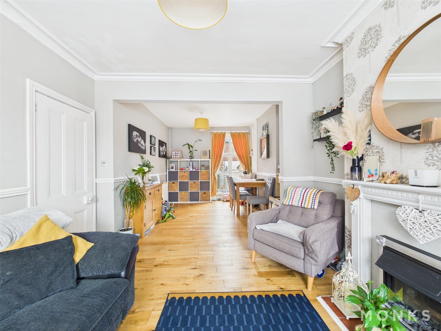 25 Stewart Road, Oswestry, SY11 2HB For Sale